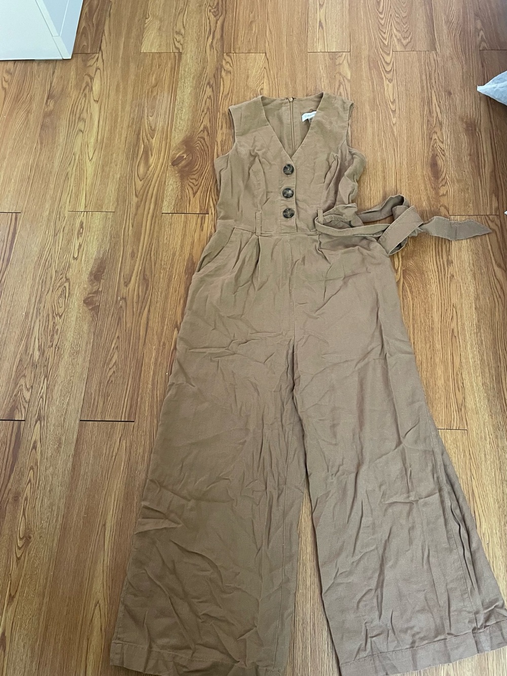 Calvin Klein Sleeveless V-Neck Wide-Leg Jumpsuit in Camel - Picture 3 of 8